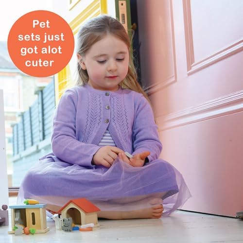 Mentari Toys - Dog & Cat Pet Set - 7pc Wooden Dollhouse Pet Accessories with Kennel, Dog, Cat, Bowls, Bone and Fish - Small World Play - Encourages Imaginative Play and Empathy Skills - Age 3+