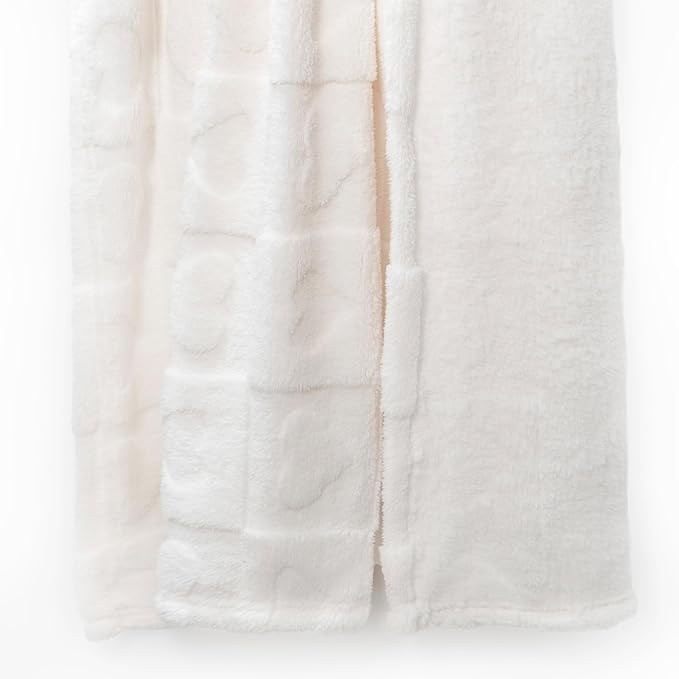 Americanflat 50x60 Jacquard Fleece Throw Blanket - Soft and Breathable Throw Blanket for Couch, Bed, Chair - Fleece Blankets Perfect for Home, Bedroom, or Outdoor Use - Heart Design in Cream