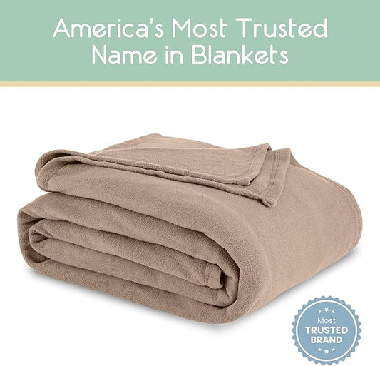 Full/Queen Size Microfleece Blanket | Fleece Bed Blanket | All-Season Comfort | Supersoft Lightweight | Plush Throw Blanket for Bed Couch or Sofa | Pet-Friendly | Nutmeg