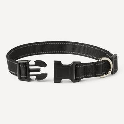 Amazon Basics Reflective Polyester Dog Collar, Adjustable Length 18.5"-29.5", 1.4" W, Quick-Release Buckle for Easy On/Off, Large, Black