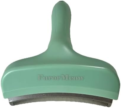 Pet Deshedding Tool with Curve Blade, Cat Grooming Brush, Tight V-shaped Teeth Shedding Comb for Cats and Dogs (Green, Large)