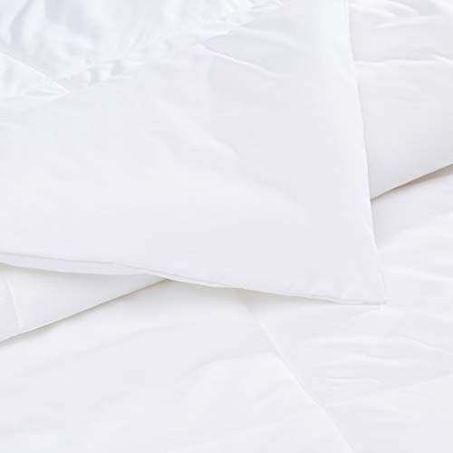 Amazon Basics Reversible Lightweight Microfiber All Season Comforter Blanket, Twin/Twin XL, White