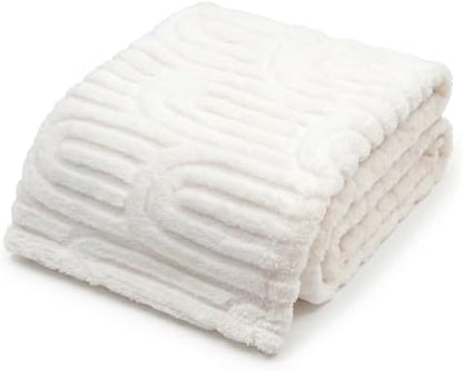 Americanflat 30x40 Jacquard Kids Throw Blanket - Soft and Breathable Mini Fleece Throw Blanket for Couch, Bed, Chair - Fleece Blankets Perfect for Home, Bedroom, or Outdoor - Rainbow Design in Cream