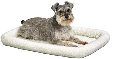 MidWest Homes for Pets QuietTime Dog Bed - White Fleece Bolster, Ultra-Soft and Machine Washable, Fits 30-Inch Crates and Carriers, for Medium Breed Dogs