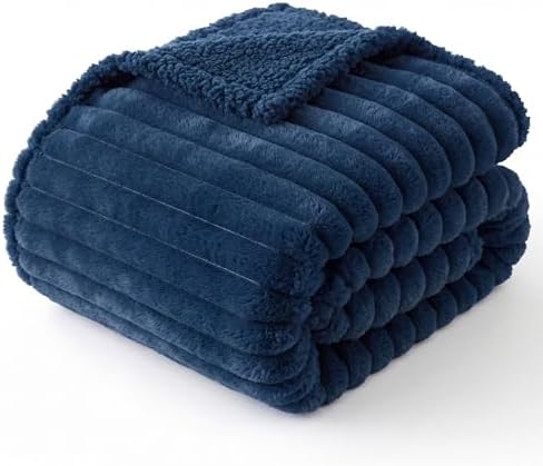 Bedsure ComfyFleece™ Waterproof Dog Blankets for Small Dogs,25x35