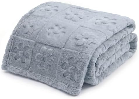 Americanflat 30x40 Jacquard Kids Throw Blanket - Soft and Breathable Mini Fleece Throw Blanket for Couch, Bed, Chair - Fleece Blankets Perfect for Home, Bedroom, or Outdoor - Flower Design in Gray