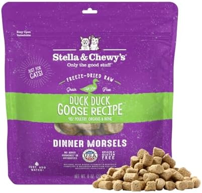 Stella & Chewy's Freeze-Dried Raw Cat Dinner Morsels - Premium Duck & Goose Recipe with 98% Cage-Free Poultry & Organs - Natural Grain-Free Cat & Kitten Food - Made in USA - 8 oz