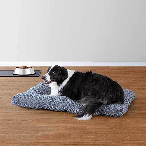 Amazon Basics Washable Cat and Dog Bed, Cozy Crate Pad for Large Dogs, Indoor, 40 x 27 x 3.5 inches, Gray