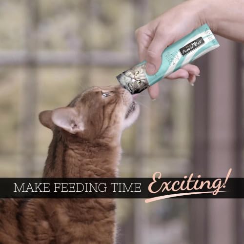 Fussie Cat Tuna with Prawns Puree, lickable cat Treats, 0.5oz Pouch Pack of 4