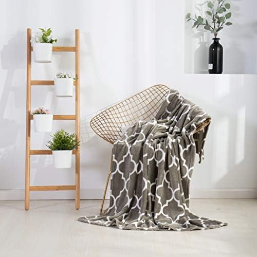 Elegant Comfort Velvet Touch Ultra Plush Christmas Holiday Printed Fleece Throw/Blanket-50 x 60inch, (Quatrefoil Gray)