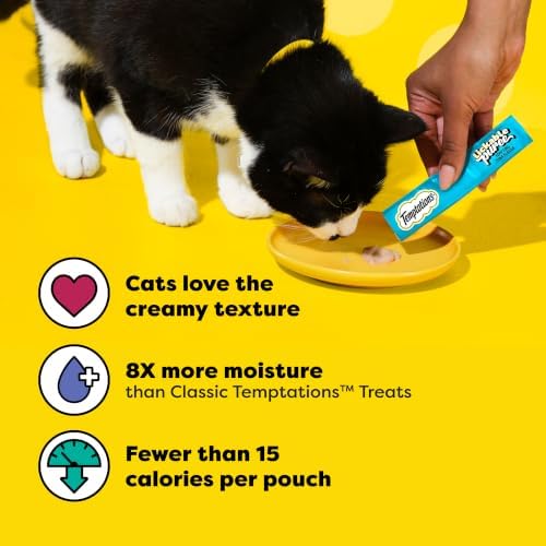 Temptations Creamy Puree Lickable Cat Treats, Tuna, 4 Count, 11 Pack