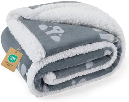 Luciphia Waterproof Dog Blanket Reversible Sherpa Fleece for Small Dogs Cat