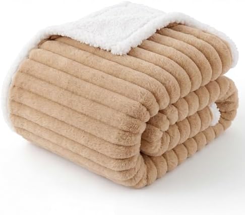 Bedsure ComfyFleece™ Waterproof Dog Blankets for Small Dogs,25x35