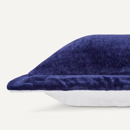 Amazon Basics Reversible Sherpa Comforter Set with Pillow Sham, Navy/White, Queen/Full, Warm Soft Micromink