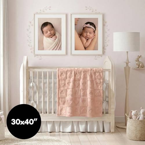 Americanflat 30x40 Jacquard Kids Throw Blanket - Soft and Breathable Mini Fleece Throw Blanket for Couch, Bed, Chair - Fleece Blankets Perfect for Home, Bedroom, or Outdoor Use - Heart Design in Pink