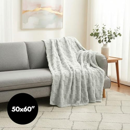 Americanflat 50x60 Jacquard Fleece Throw Blanket - Soft and Breathable Throw Blanket for Couch, Bed, Chair - Fleece Blankets Perfect for Home, Bedroom, or Outdoor Use - Checkered Design in Light Gray