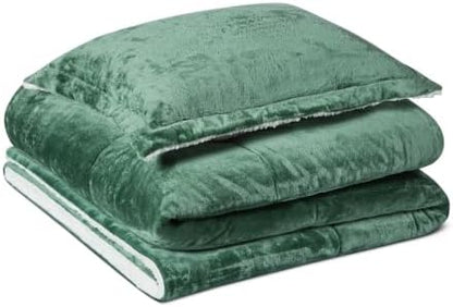 Amazon Basics Reversible Sherpa Comforter Set with Pillow Sham, Twin/Twin XL, Green