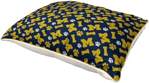 Pegasus Sports Officially Licensed NCAA Bones Repeat Sherpa Pet Bed