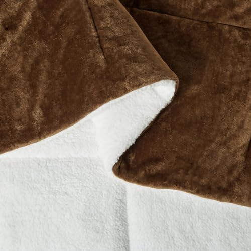 Amazon Basics Reversible Sherpa Comforter Set with Pillow Sham, Down Alternative, Warm, Twin/Twin XL, Brown