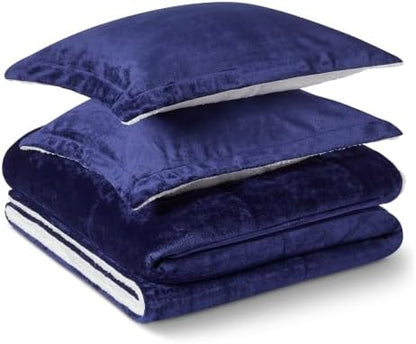 Amazon Basics Reversible Sherpa Comforter Set with Pillow Sham, Navy/White, Queen/Full, Warm Soft Micromink