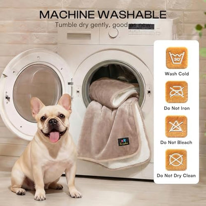 Luciphia Waterproof Pet Blanket, Washable Reversible Sherpa Fleece Throw