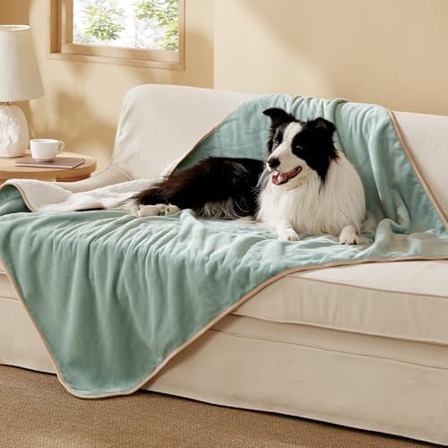 Bedsure Waterproof Dog Blankets for Large Dogs Sherpa Fleece Throw, 40X50