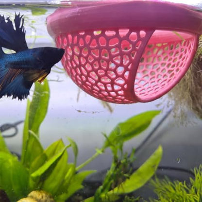 Aquarium Floating Betta Fish Skins, Betta or Shrimp Feeder, Cave and Hammock, Small Fish Feeding Rings, Aquarium Hiding Feeding Decorative Accessories (Light Pink)