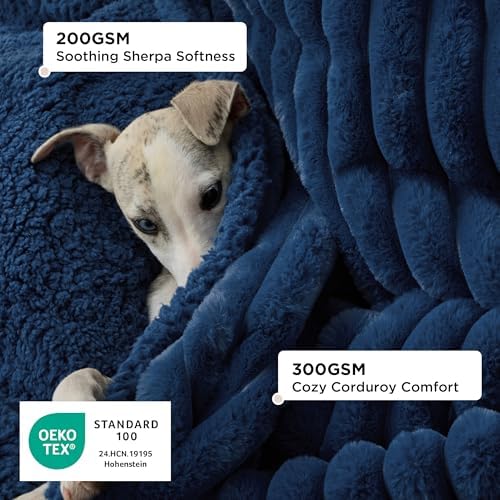 Bedsure ComfyFleece™ Waterproof Dog Blankets for Large Dogs,40x50
