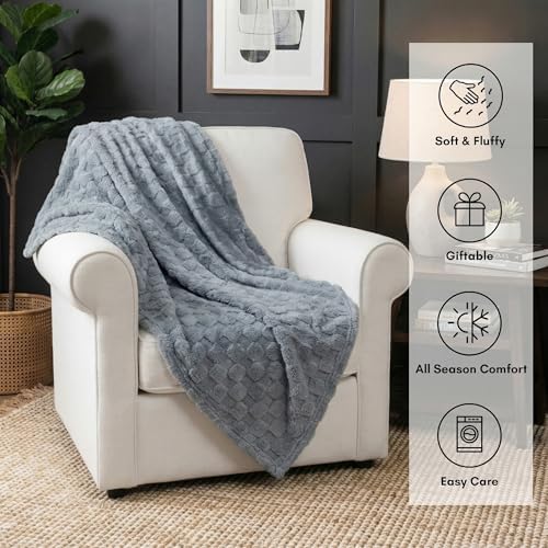 Americanflat 50x60 Jacquard Fleece Throw Blanket - Soft and Breathable Throw Blanket for Couch, Bed, Chair - Fleece Blankets Perfect for Home, Bedroom, or Outdoor Use - Checkered Design in Gray
