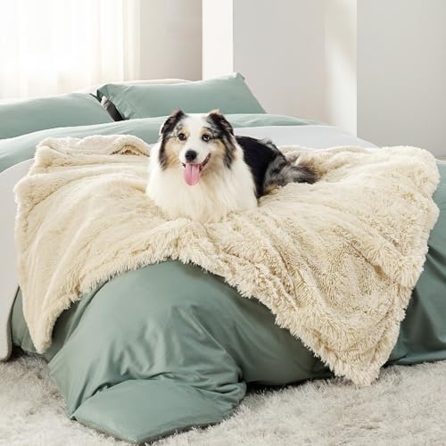 Bedsure Waterproof Dog Blankets for Large Dogs, Fluffy Faux Fur, 50×60"