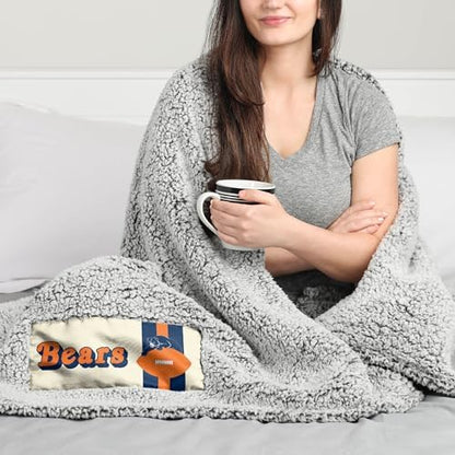 FOCO NFL Unisex-Adult NFL Team Logo Retro Cloud Sherpa Blanket 60" x 70"