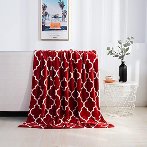 Elegant Comfort Luxury Velvet Super Soft Christmas Prints Fleece Blanket-Holiday Theme Home Décor Fuzzy Warm and Cozy Throws for Winter Bedding, Couch and Gift, 50 x 60 inch, Quatrefoil Red