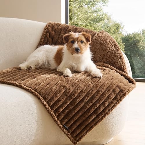 Bedsure ComfyFleece™ Waterproof Dog Blankets for Medium Dogs 30"x40"