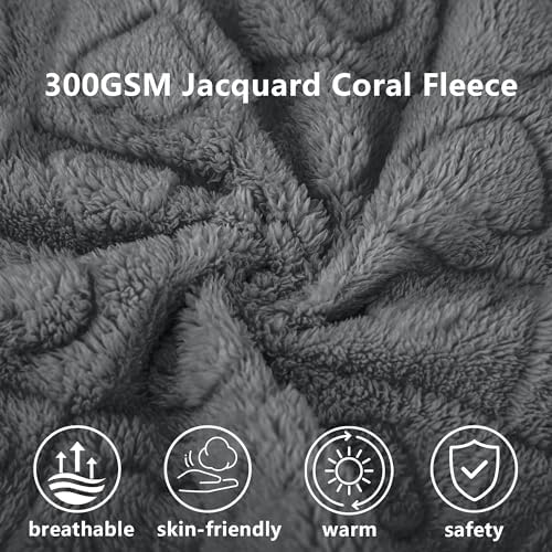 gogobunny Large Pet Blanket for Dogs Cats, Ultra Soft 300GSM Coral Fleece Washable Furniture Protector for Couch Bed Car Seat, Calming Crate Mat Blanket for Large Breeds, Grey, 50x60IN
