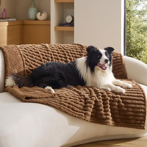Bedsure ComfyFleece™ Waterproof Dog Blankets for Large Dogs,50x60