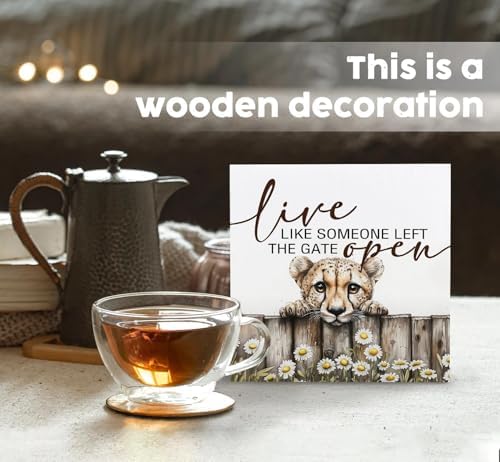 Nursery Cheetah Wooden Box Sign, Cute Live Like Someone Left the Gate Open Wooden Signs for Home Decor,Funny Animal Kitchen Bedroom Decor,Cheetah Gifts for Kids Boys Girls, 8x8