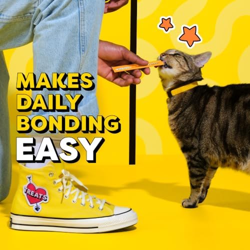 Temptations Creamy Puree Lickable Cat Treats, Cheese, 16 Count