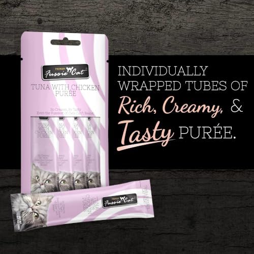 Fussie Cat Tuna with Chicken Puree, lickable cat treats, 0.5oz pouch pack of 4