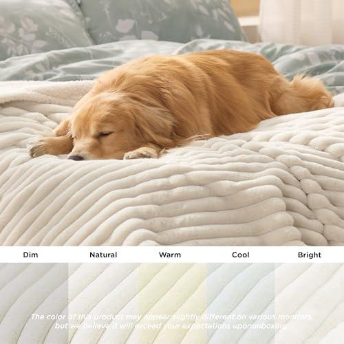 Bedsure ComfyFleece™ Waterproof Dog Blankets for Small Dogs,25x35 Cream