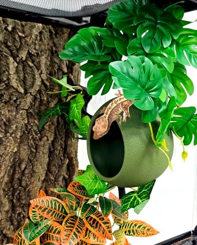 Woyrise Reptile Hide Cave Plastic Egg Shape Hideout, Gecko Hide with Strong Suction Cups Climbing Toys Reptile Shelter Sleeping Cave for Arboreal Reptiles, Frogs, Spiders Terrarium Decor - Green