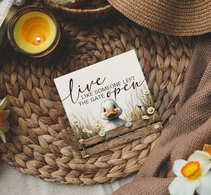 Duck Sign - Farmhouse Cottagecore Animal Office Kitchen Bedroom Decor,Rustic Farm Live like Someone Left the Gate Open Home Decor Signs,Duck Gifts for Women