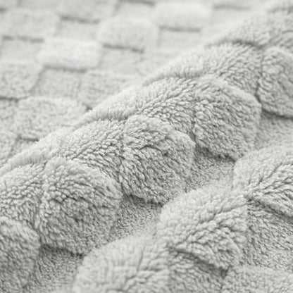 Americanflat 50x60 Jacquard Fleece Throw Blanket - Soft and Breathable Throw Blanket for Couch, Bed, Chair - Fleece Blankets Perfect for Home, Bedroom, or Outdoor Use - Checkered Design in Light Gray