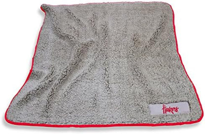 Logo Brands Officially Licensed NCAA Unisex Frosty Fleece Blanket, One Size, Team Color