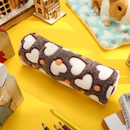 Jetec 4 Pcs Guinea Pig Bed Pads Heart Pattern, 10 x 11 Inch Plush Mat
