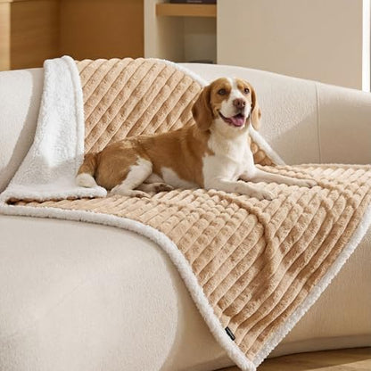 Bedsure ComfyFleece™ Waterproof Dog Blankets for Large Dogs,40x50