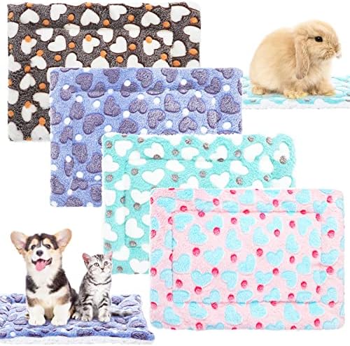 Jetec 4 Pcs Guinea Pig Bed Pads Heart Pattern, 13 x 19 Inch Plush Mat