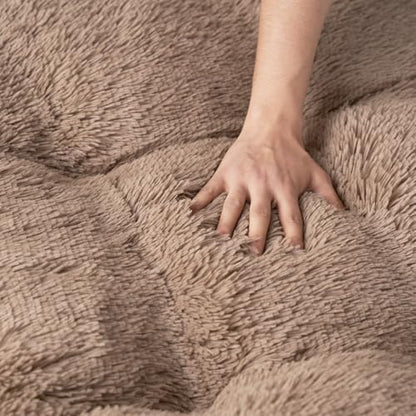 EHEYCIGA Fluffy Dog Crate Bed, Plush Extra Large Plus Dog Pillow, Camel