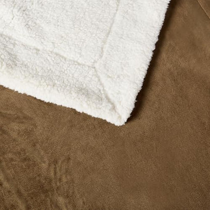 Amazon Basics Reversible Sherpa Throw Blanket, Soft Flannel and Plush, 50"x60", Brown