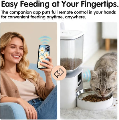 Smart Automatic Pet Feeder with 2K HD Camera & Night Vision, 4.5L Large Capacity, Anti-Jam System, Voice Recorder, Dual Power, App Control, Programmable Feeding for Cats/Dogs (White)