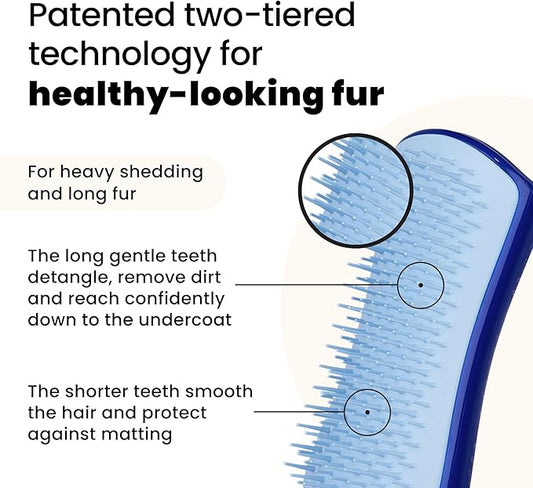 Pet Teezer De-Shedding Dog Brush by Tangle Teezer, Dog Grooming Tool for Short Haired Breeds and Wet or Dry Fur, Small, Navy & Sky Blue